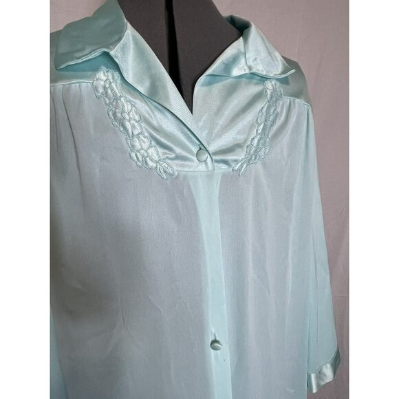 Vanity Fair Light Blue Nylon Long Nightgown Robe With Embroidered Detail Size L - Picture 7 of 14